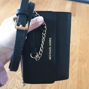 Micheal Kors Jet Set Crossbody